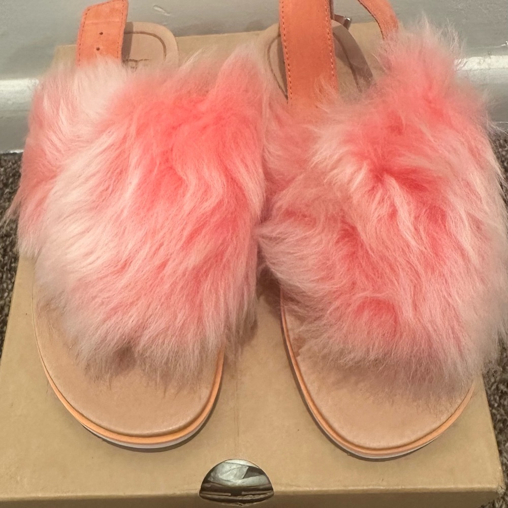 UGG Coral Fluffy Sandals